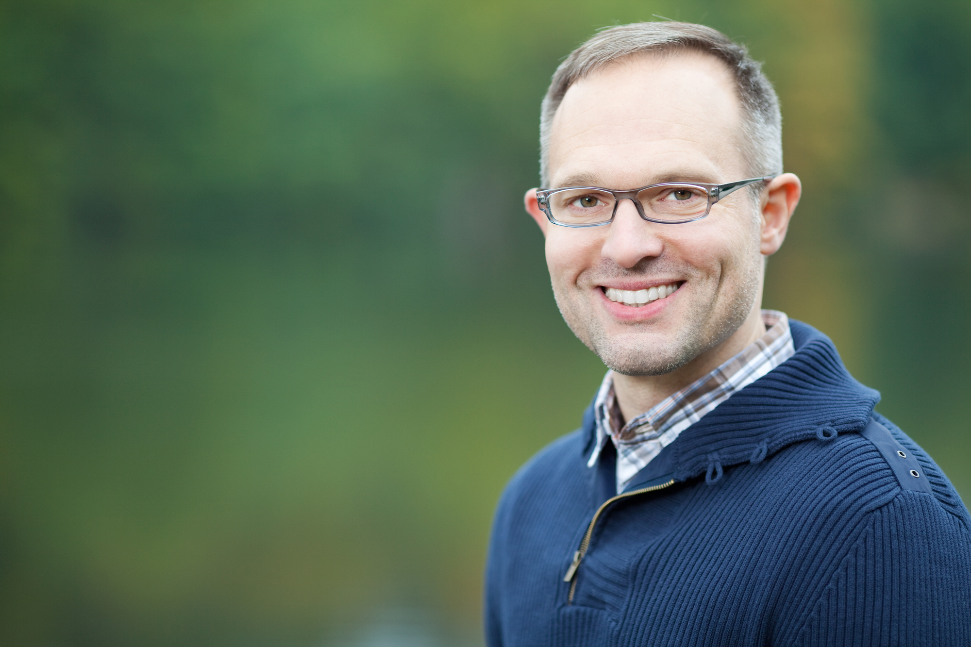 Nerdy guys may not be your typical type, but you may find that he's a much better partner. Here are tips for dating a nerdy guy.